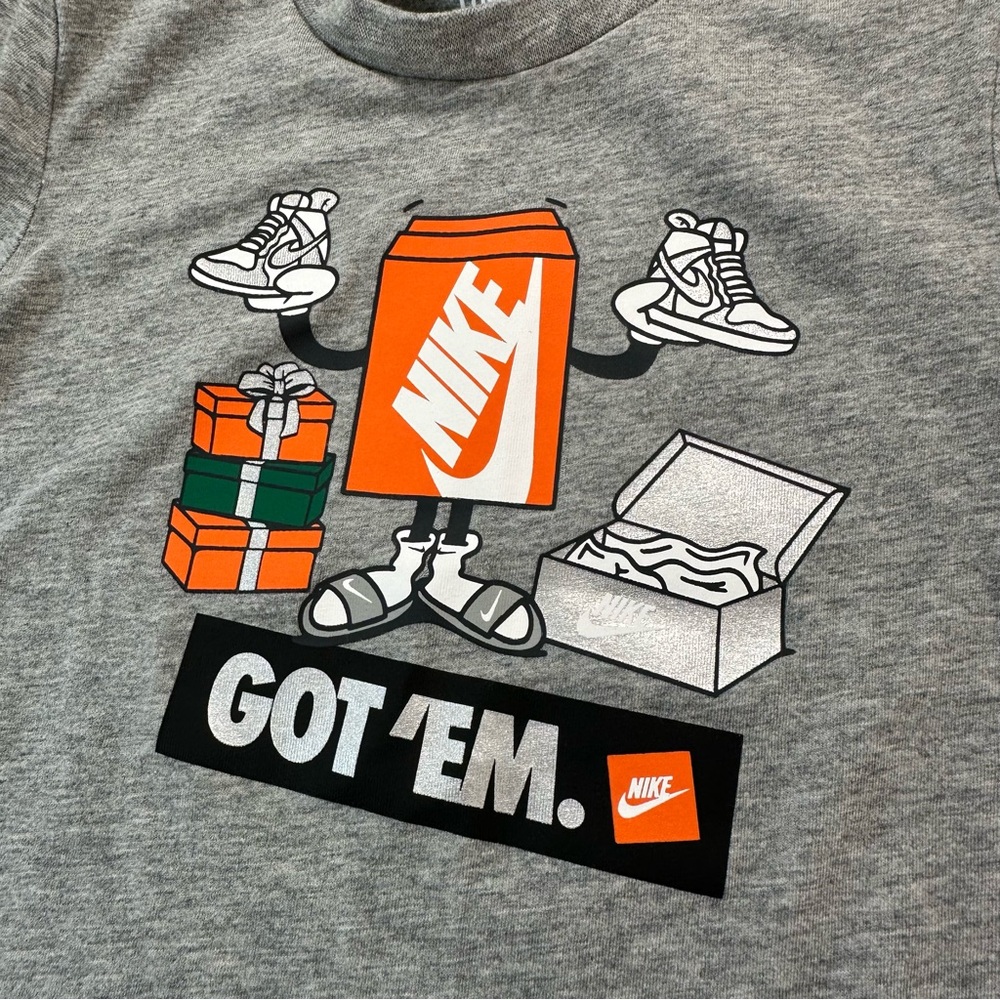 Nike Boxy Got ‘Em Sneaker Tee, 4T Gray - Picture 8 of 11